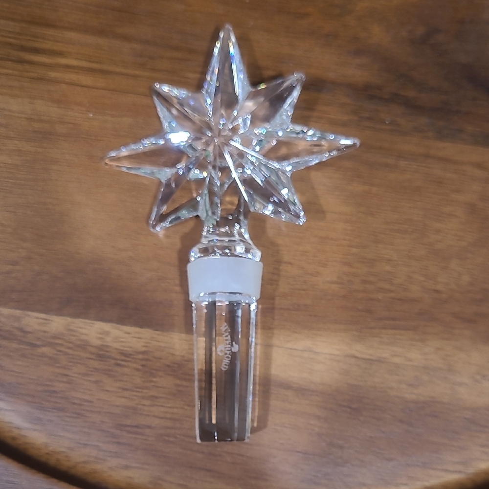 Beautifuly Elegant Waterford Crystal Northern Star Wine Stopper made in Ireland